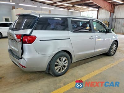 Trzecie zdjęcie samochodu z tyłu: 2016 KIA SEDONA L VIN:KNDMA5C12G6102214 - miniatura