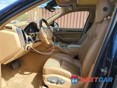 Zdjęcie 7 z 13 samochodu: 2014 PORSCHE CAYENNE S VIN:WP1AB2A29ELA58378 - miniatura
