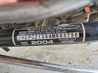 Zdjęcie 9 z 9 samochodu: 2004 HONDA VT600 CD VIN:JH2PC21354M503796 - miniatura