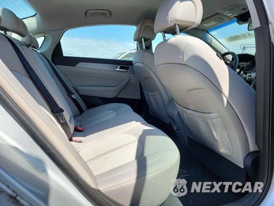 Zdjęcie 10 z 12 samochodu: 2016 HYUNDAI SONATA HYBRID SE VIN:KMHE24L11GA040275 - miniatura