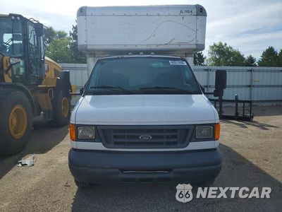 Piąte zdjęcie samochodu w środku: 2006 FORD E450 BOX TRUCK VIN:1FDXE45SX6HA86621 - miniatura