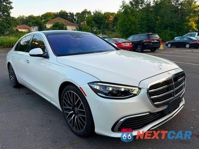 Czwarte zdjęcie samochodu z boku: 2021 MERCEDES-BENZ S 580 4MATIC VIN:W1K6G7GB6MA045696 - miniatura