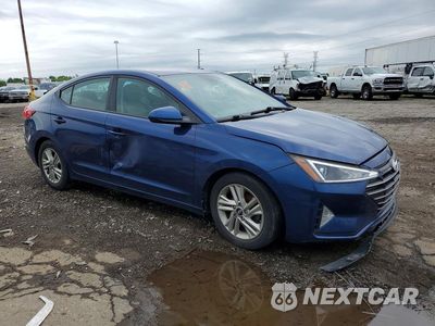 Czwarte zdjęcie samochodu z boku: 2020 HYUNDAI ELANTRA SEL VIN:5NPD84LF8LH560700 - miniatura