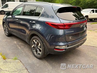 Trzecie zdjęcie samochodu z tyłu: 2020 KIA SPORTAGE EX VIN:KNDPNCAC4L7688249 - miniatura