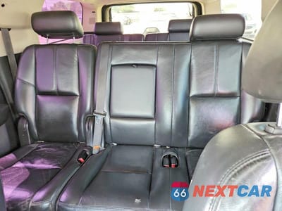 Zdjęcie 10 z 13 samochodu: 2007 GMC YUKON XL C1500 VIN:1GKFC16057J366835 - miniatura