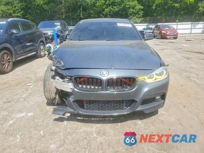 Piąte zdjęcie samochodu w środku: 2017 BMW 330 I VIN:WBA8B9G54HNU51043 - miniatura
