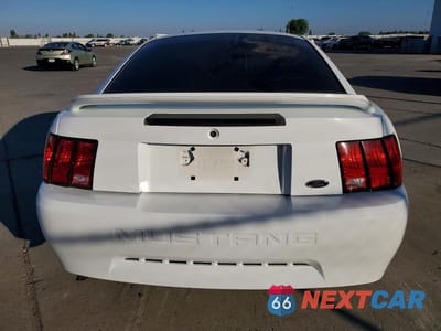 Zdjęcie 6 z 13 samochodu: 2000 FORD MUSTANG VIN:1FAFP4046YF182110 - miniatura