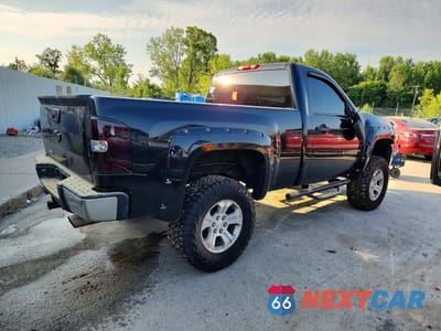 Trzecie zdjęcie samochodu z tyłu: 2008 CHEVROLET SILVERADO K1500 VIN:1GCEK14J88Z170381 - miniatura