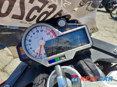 Zdjęcie 7 z 9 samochodu: 2016 BMW S 1000 R VIN:WB10D1206GZ696261 - miniatura
