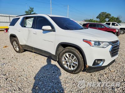 Czwarte zdjęcie samochodu z boku: 2021 CHEVROLET TRAVERSE LT VIN:1GNERGKW2MJ196987 - miniatura