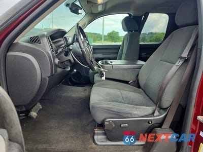 Zdjęcie 7 z 12 samochodu: 2008 CHEVROLET SILVERADO K1500 VIN:1GCEK19J08Z162509 - miniatura