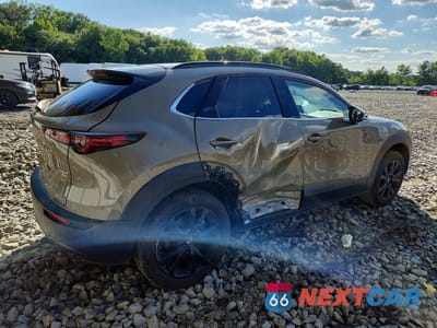 Trzecie zdjęcie samochodu z tyłu: 2025 MAZDA CX-30 CARBON TURBO VIN:3MVDMBXYXSM817892 - miniatura