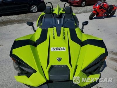 Piąte zdjęcie samochodu w środku: 2023 POLARIS SLINGSHOT SL VIN:57XAAPHDXP8158043 - miniatura
