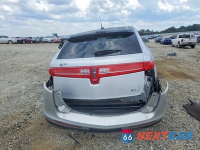 Zdjęcie 6 z 13 samochodu: 2017 LINCOLN MKT VIN:2LMHJ5FK4HBL00589 - miniatura