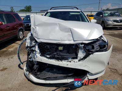Piąte zdjęcie samochodu w środku: 2024 MAZDA CX-5 PREFERRED VIN:JM3KFBCL2R0460189 - miniatura