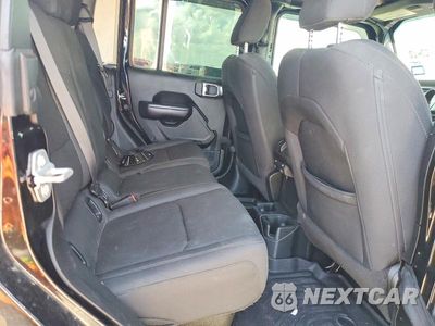 Zdjęcie 10 z 12 samochodu: 2020 JEEP GLADIATOR SPORT VIN:1C6JJTAG2LL129852 - miniatura