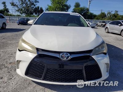 Piąte zdjęcie samochodu w środku: 2016 TOYOTA CAMRY SE VIN:4T1BF1FK7GU117725 - miniatura