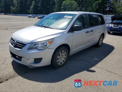 2011 VOLKSWAGEN ROUTAN S 2V4RW4DG8BR714784 - główne zdjęcie licytacji z USA - miniatura
