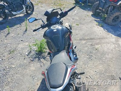 Zdjęcie 6 z 9 samochodu: 2019 KAWASAKI ZR900 VIN:JKAZR2A10KA003648 - miniatura