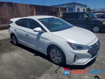 Czwarte zdjęcie samochodu z boku: 2019 HYUNDAI ELANTRA SE VIN:5NPD74LF9KH428997 - miniatura