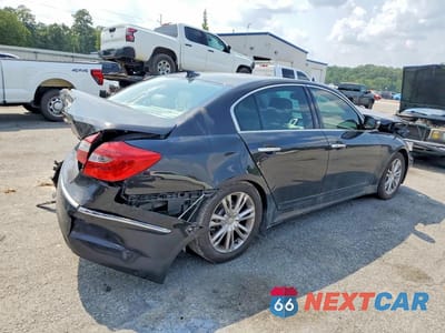 Trzecie zdjęcie samochodu z tyłu: 2013 HYUNDAI GENESIS 3.8L VIN:KMHGC4DD2DU246200 - miniatura