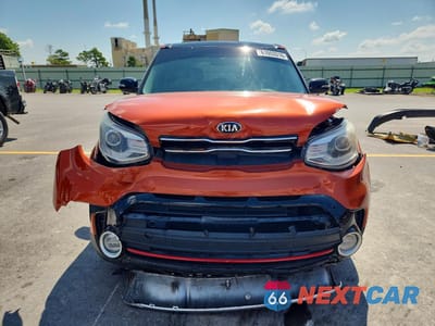 Piąte zdjęcie samochodu w środku: 2018 KIA SOUL ! VIN:KNDJX3AA2J7584693 - miniatura