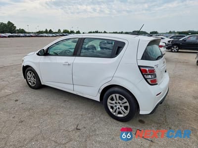 Drugie zdjęcie samochodu z przodu: 2019 CHEVROLET SONIC VIN:1G1JG6SB9K4142918 - miniatura