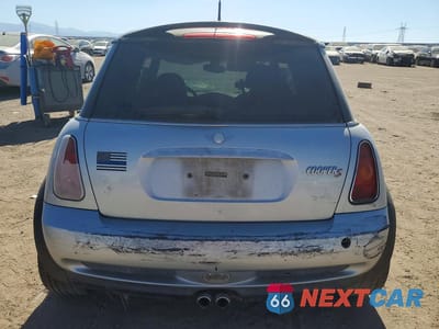 Zdjęcie 6 z 13 samochodu: 2004 MINI COOPER S VIN:WMWRE33424TD76468 - miniatura