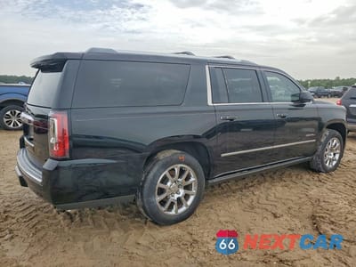 Trzecie zdjęcie samochodu z tyłu: 2017 GMC YUKON XL DENALI VIN:1GKS1HKJ3HR358067 - miniatura