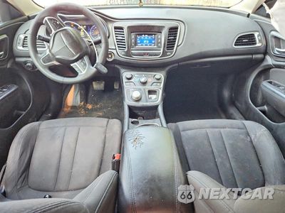 Zdjęcie 8 z 12 samochodu: 2016 CHRYSLER 200 LIMITED VIN:1C3CCCAB3GN124044 - miniatura