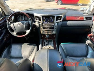 Zdjęcie 6 z 10 samochodu: 2015 LEXUS LX 570 VIN:JTJHY7AX1F4166719 - miniatura