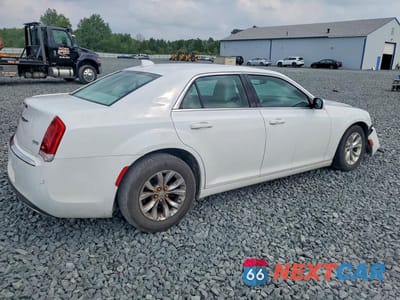 Trzecie zdjęcie samochodu z tyłu: 2015 CHRYSLER 300 LIMITED VIN:2C3CCAAG1FH786034 - miniatura
