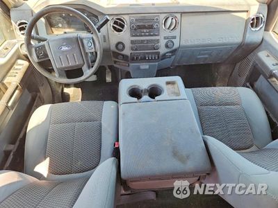 Zdjęcie 8 z 12 samochodu: 2012 FORD F250 SUPER DUTY VIN:1FT7W2BT0CEC82986 - miniatura
