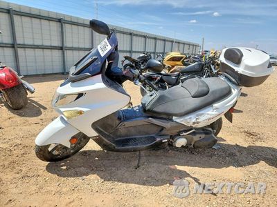 Trzecie zdjęcie samochodu z tyłu: 2009 KYMCO USA INC XCITING 500I VIN:RFBT7S3799B300427 - miniatura