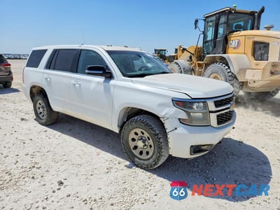 Czwarte zdjęcie samochodu z boku: 2017 CHEVROLET TAHOE SPECIAL VIN:1GNSKFEC0HR267596 - miniatura