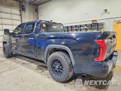 Drugie zdjęcie samochodu z przodu: 2022 TOYOTA TUNDRA CREWMAX LIMITED VIN:5TFJA5EC5NX008627 - miniatura