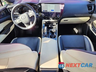 Zdjęcie 8 z 14 samochodu: 2024 LEXUS NX 350H PREMIUM VIN:JTJGKCEZ4R2021708 - miniatura