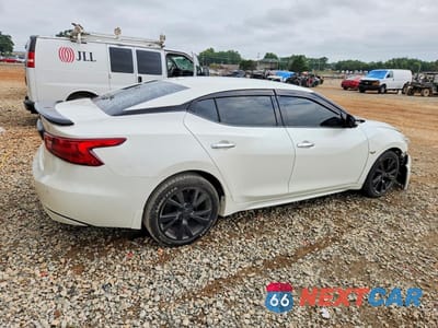 Trzecie zdjęcie samochodu z tyłu: 2018 NISSAN MAXIMA 3.5 SV VIN:1N4AA6AP2JC391349 - miniatura