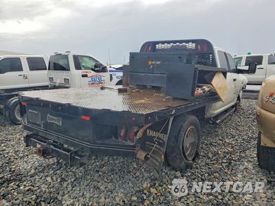 Trzecie zdjęcie samochodu z tyłu: 2022 RAM 3500 VIN:3C7WRTCL3NG304999 - miniatura