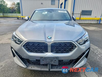 Piąte zdjęcie samochodu w środku: 2026 BMW X2 XDRIVE28I VIN:WBX63GM01T5636473 - miniatura