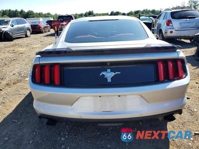 Zdjęcie 6 z 12 samochodu: 2016 FORD MUSTANG VIN:1FA6P8AM4G5332290 - miniatura