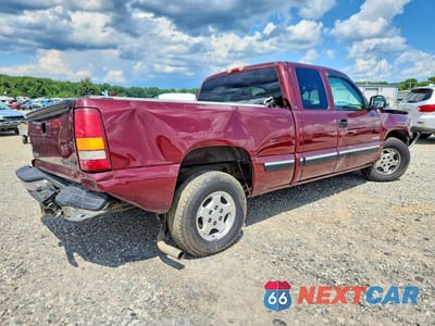 Trzecie zdjęcie samochodu z tyłu: 2002 CHEVROLET SILVERADO C1500 VIN:2GCEC19T921146422 - miniatura