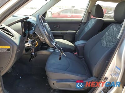 Zdjęcie 7 z 12 samochodu: 2010 KIA SOUL + VIN:KNDJT2A28A7151233 - miniatura