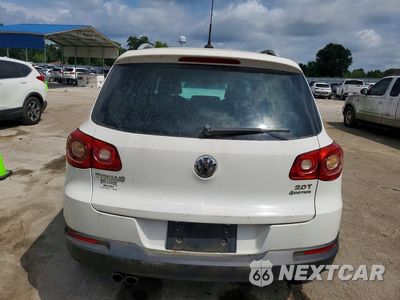 Zdjęcie 6 z 13 samochodu: 2010 VOLKSWAGEN TIGUAN SE VIN:WVGBV7AX1AW503965 - miniatura