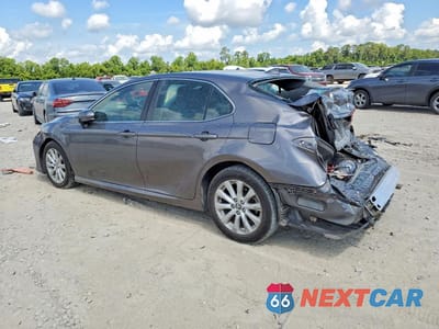 Drugie zdjęcie samochodu z przodu: 2020 TOYOTA CAMRY LE VIN:4T1C11AK8LU329912 - miniatura