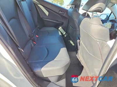Zdjęcie 10 z 13 samochodu: 2016 TOYOTA PRIUS FOUR TOURING VIN:JTDKARFU0G3008516 - miniatura