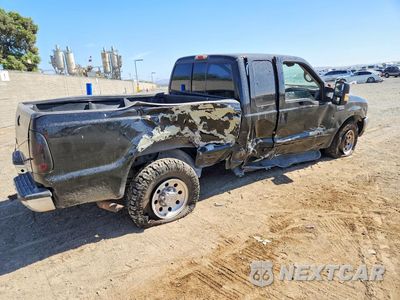 Trzecie zdjęcie samochodu z tyłu: 2001 FORD F250 SUPER DUTY VIN:1FTNX20S81EC42246 - miniatura