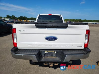 Zdjęcie 6 z 12 samochodu: 2017 FORD F250 SUPER DUTY VIN:1FT7W2A66HEE48608 - miniatura