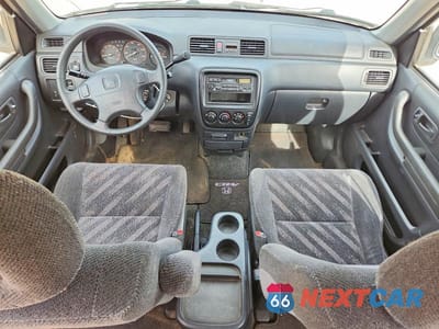 Zdjęcie 8 z 13 samochodu: 1999 HONDA CR-V LX VIN:JHLRD2846XC003785 - miniatura