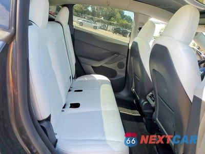 Zdjęcie 11 z 13 samochodu: 2024 TESLA MODEL Y VIN:7SAYGDEE5RF151198 - miniatura